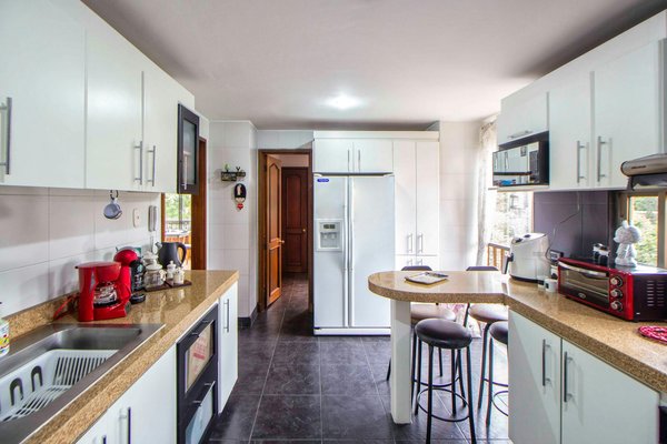 Essential Guide to Navigating UK Building Regulations for Home Renovation Projects in 2023